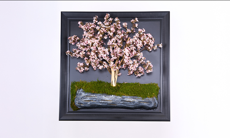 Minimal Dekorasyonda Çiçek Tablolar Nasıl Konumlandırılır?